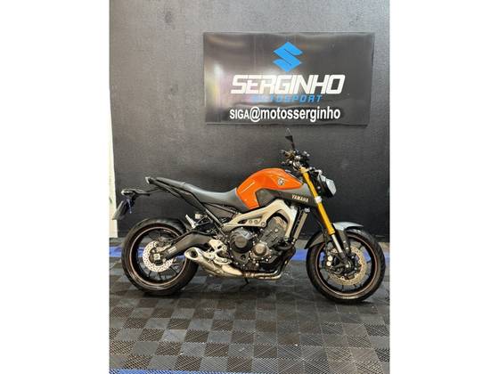 YAMAHA MT-09 YAMAHA MT-09
